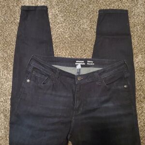 Amazon Essentials Women's Dark Blue Skinny Moulant Jeans